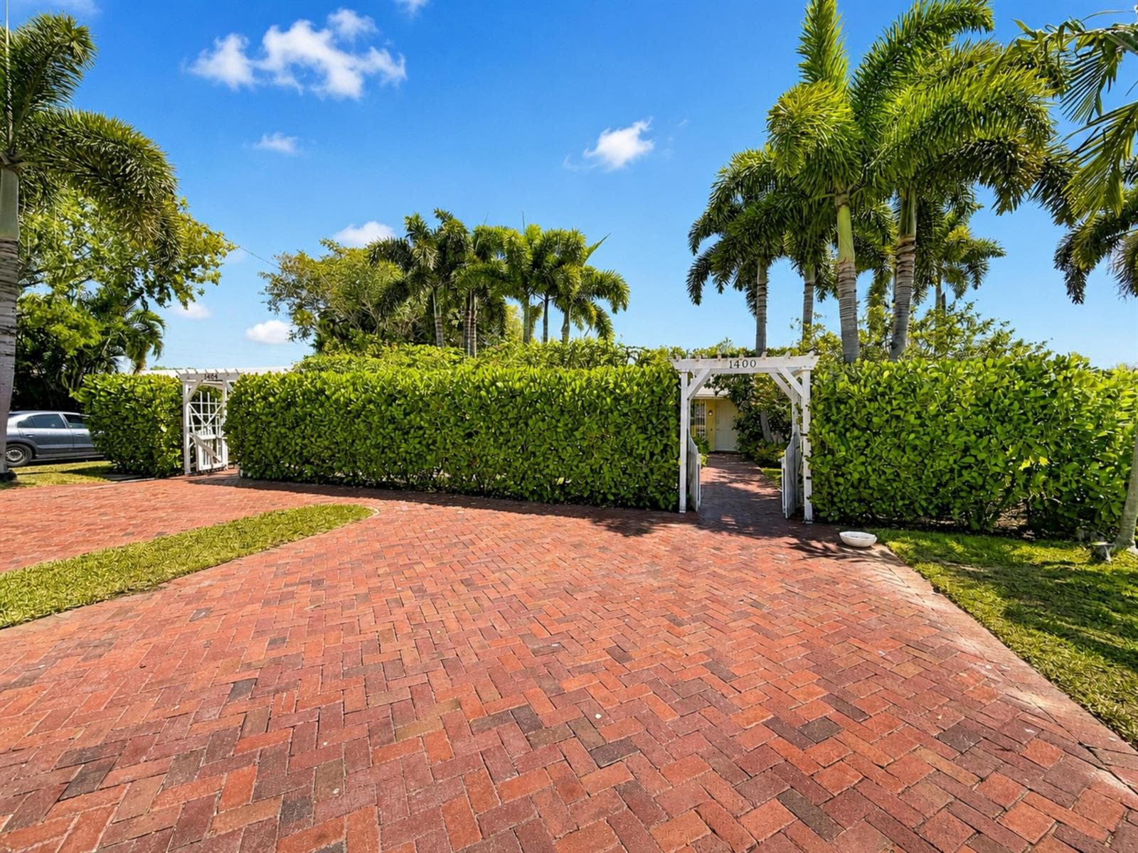 1400 NE 21ST Street, Wilton Manors, FL 33305 photo 4