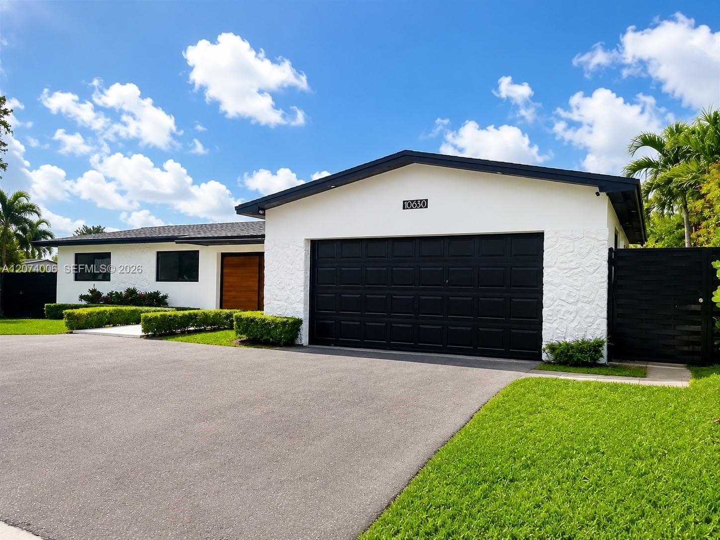 10630 NW 19th Pl, Pembroke Pines, FL 33026