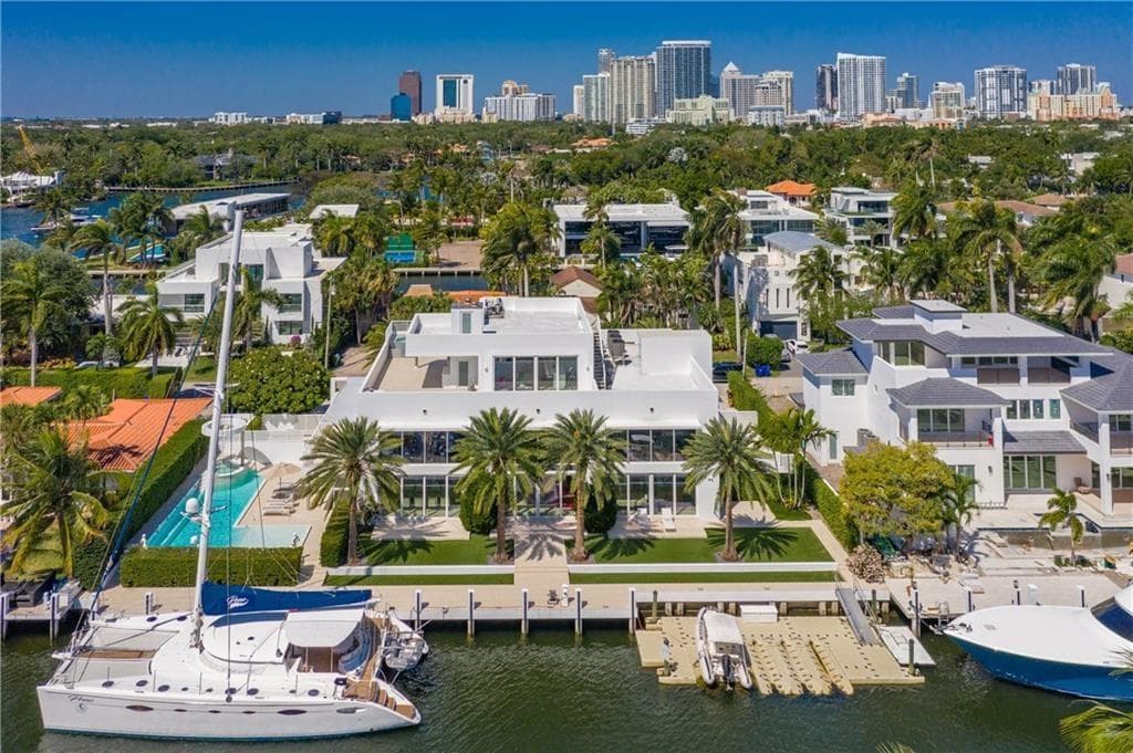 500 Isle Of Capri Drive, Fort Lauderdale, FL 33301 photo 2