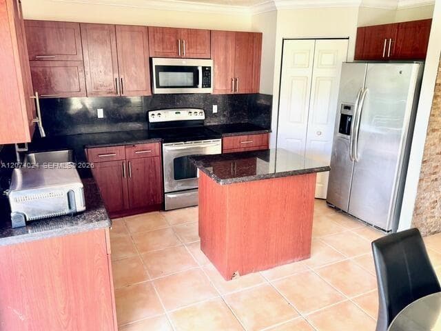 20815 NW 15th St, Pembroke Pines, FL 33029 photo 3
