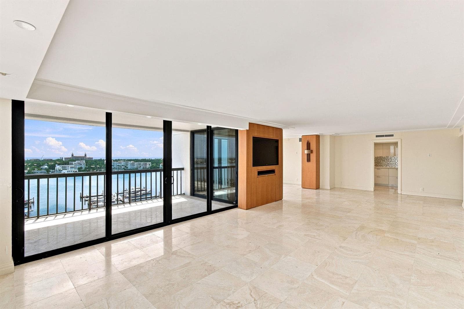 Waterview Towers photo 4