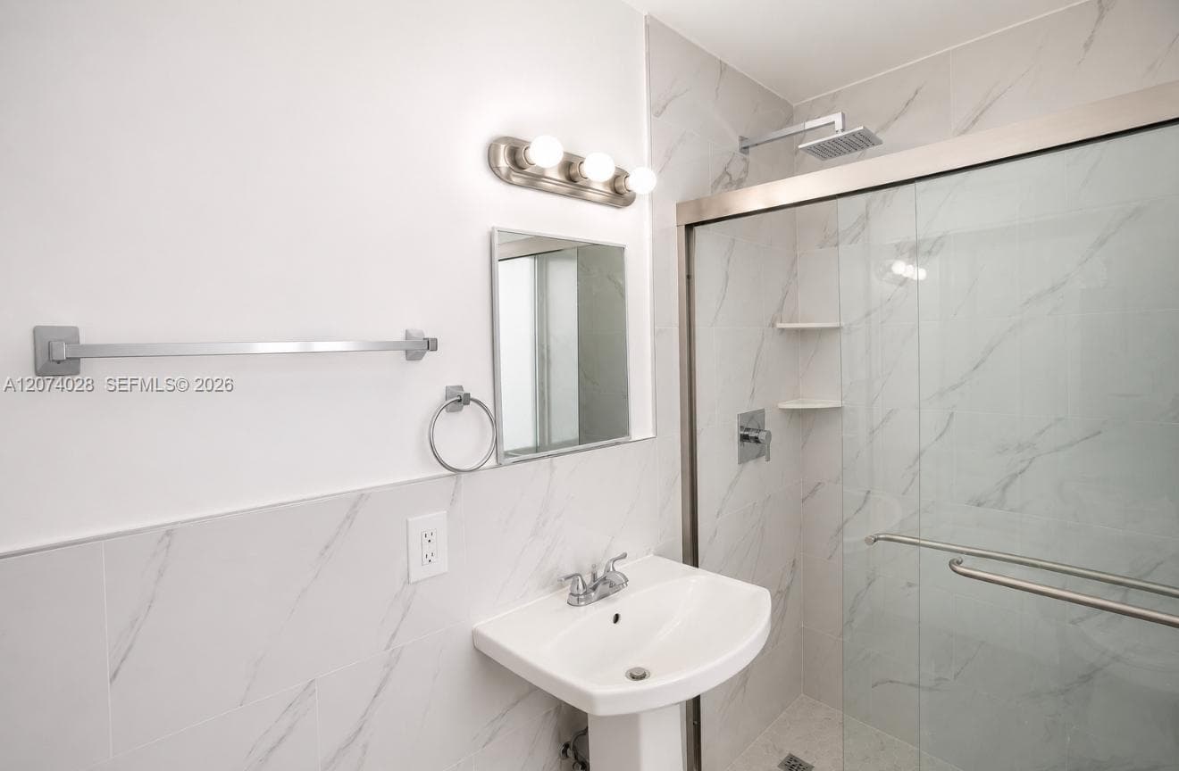 6080 W Flagler St # 24, Miami, FL 33144 photo 2