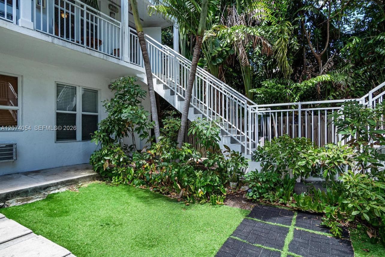 1419 West Ave # 201, Miami Beach, FL 33139 photo 2