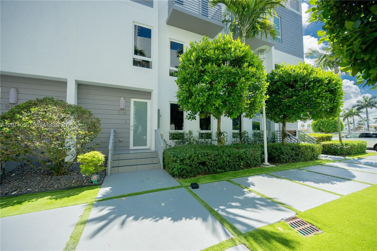 9165 NW 33rd St # 9165, Doral, FL 33172 photo 4