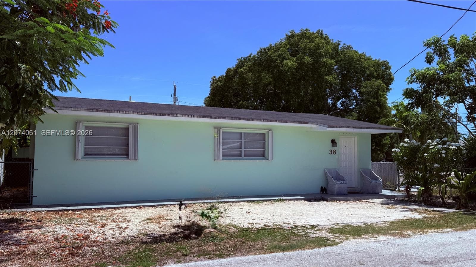 38 Silver Springs Dr, Key Largo, FL 33037 photo 2