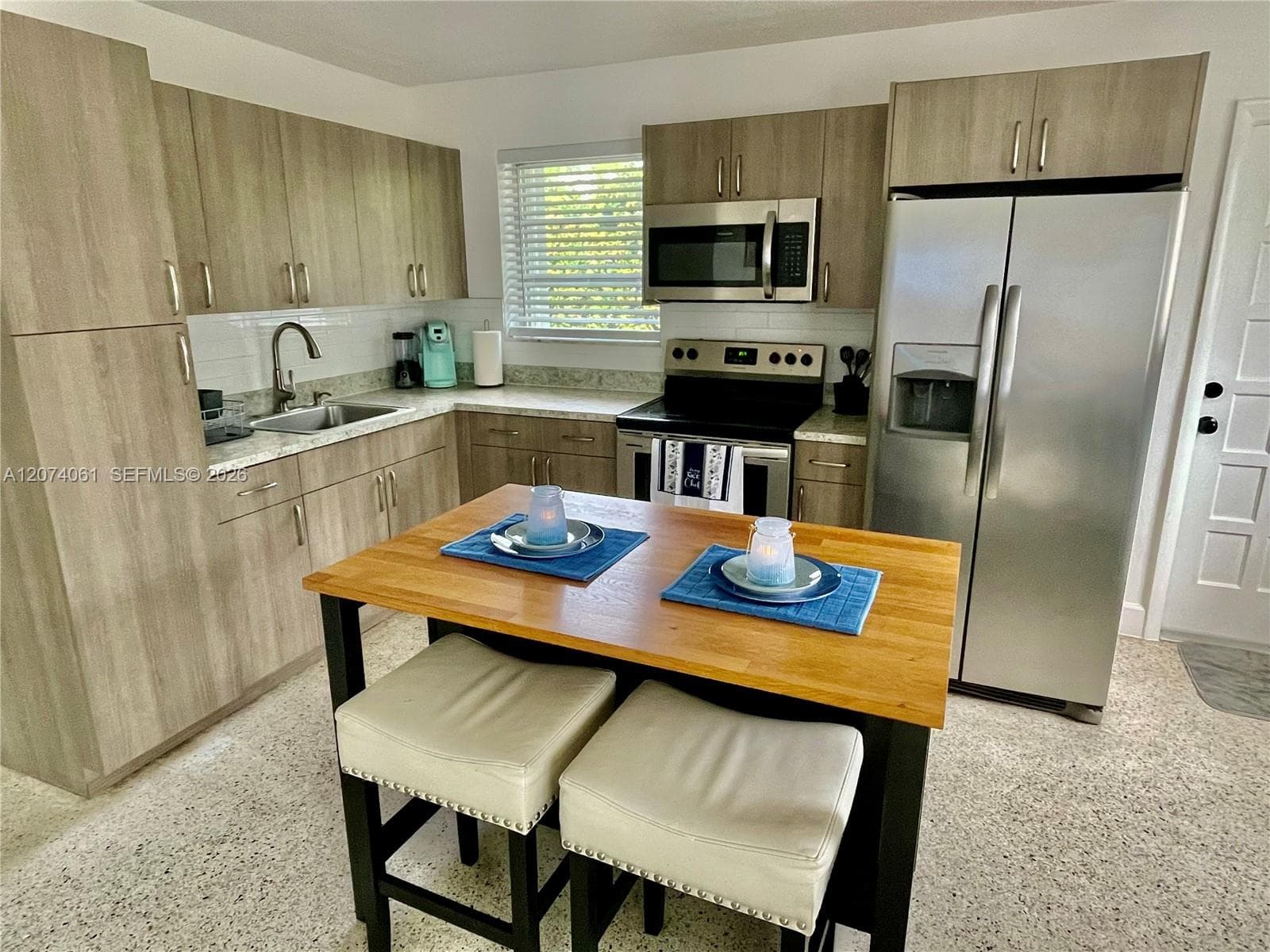 38 Silver Springs Dr, Key Largo, FL 33037 photo 5
