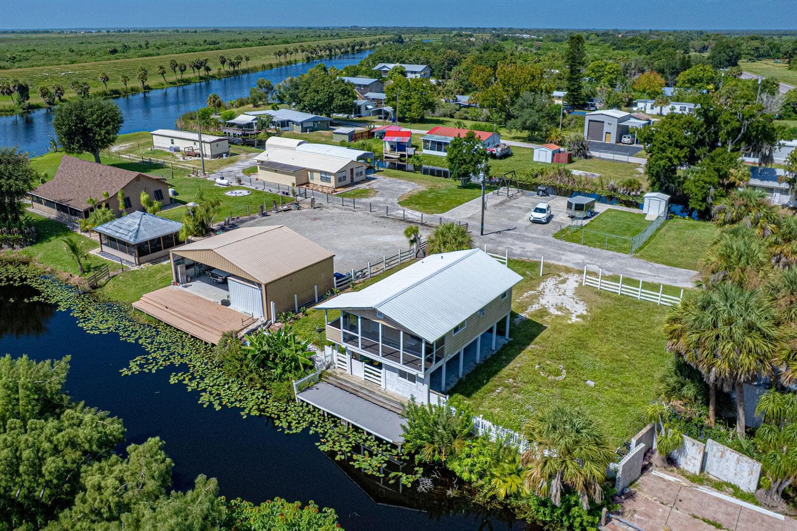 1041 PINE Way NE, Okeechobee, FL 34974 photo 3