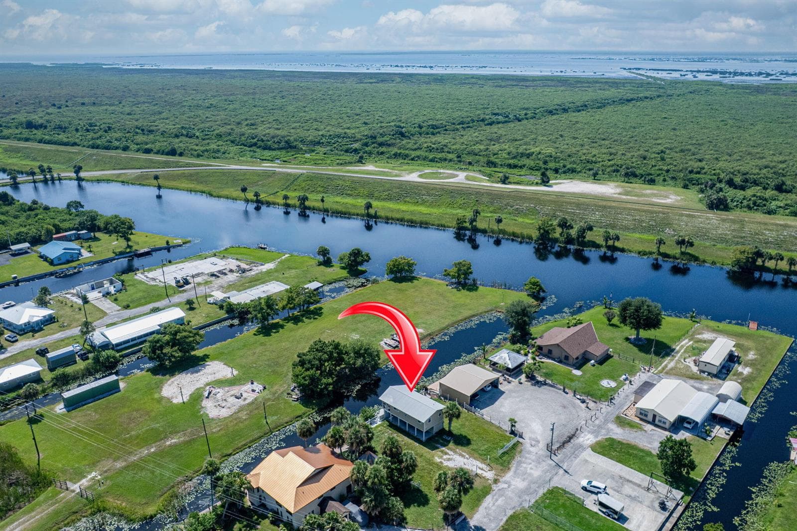 1041 PINE Way NE, Okeechobee, FL 34974 photo 4