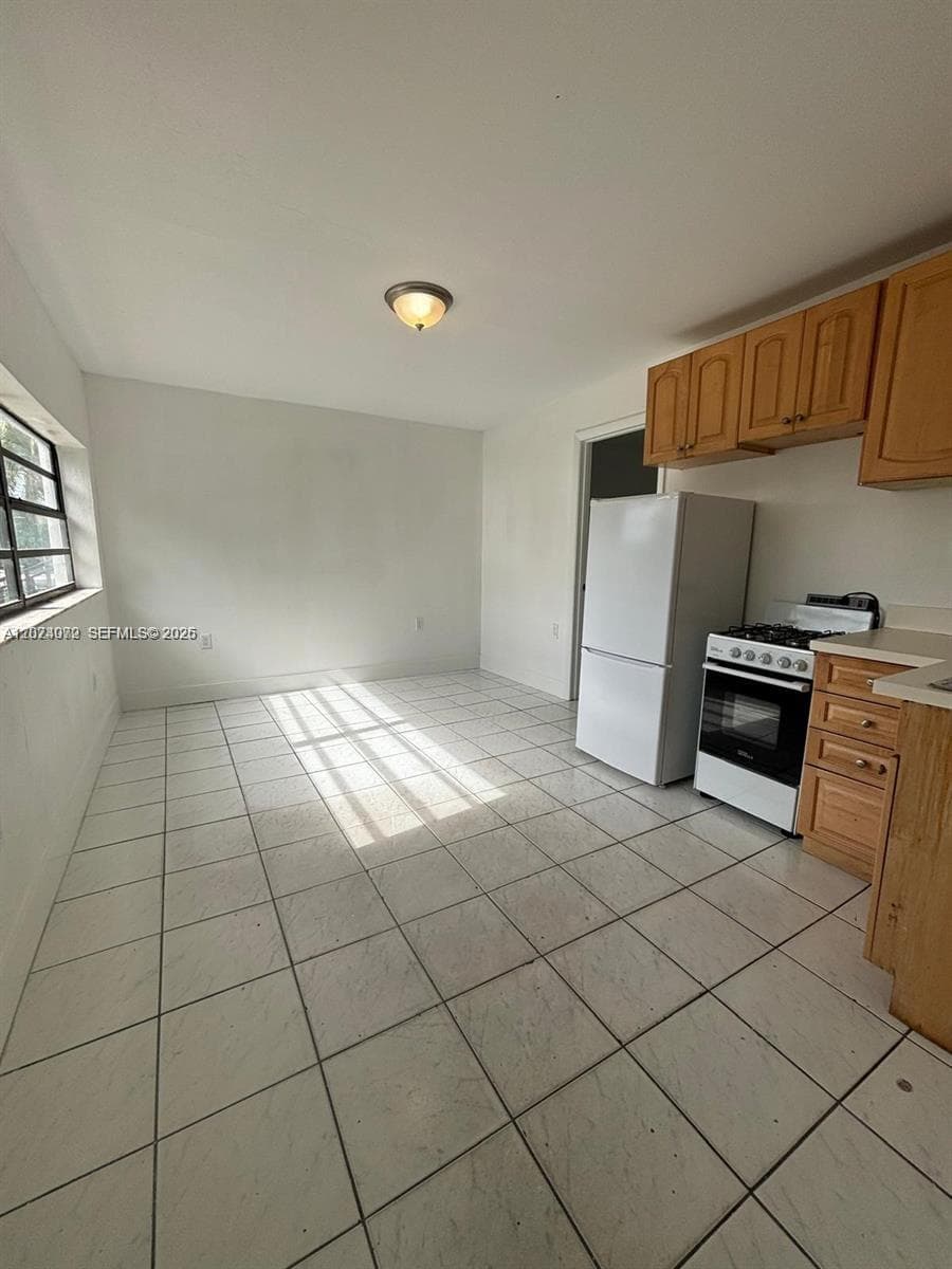 1660 SW 24th Ave # 0, Miami, FL 33145