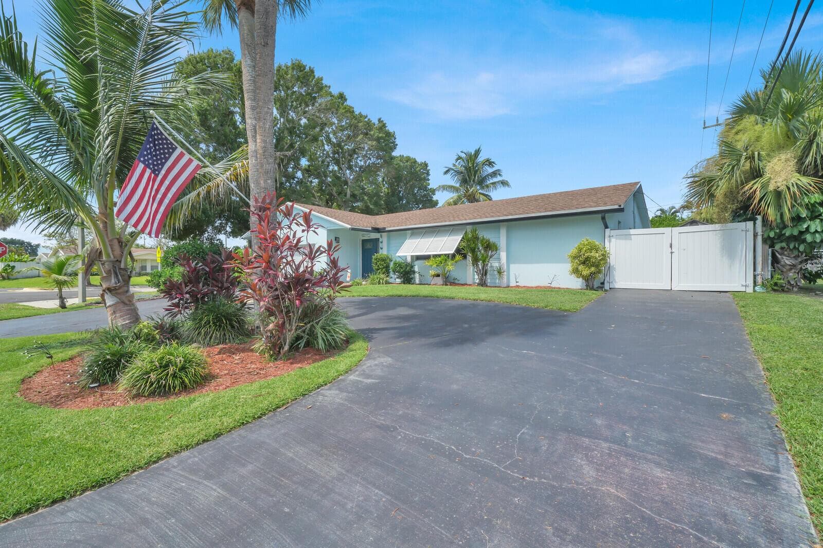 10015 DAISY Avenue, Palm Beach Gardens, FL 33410 photo 2