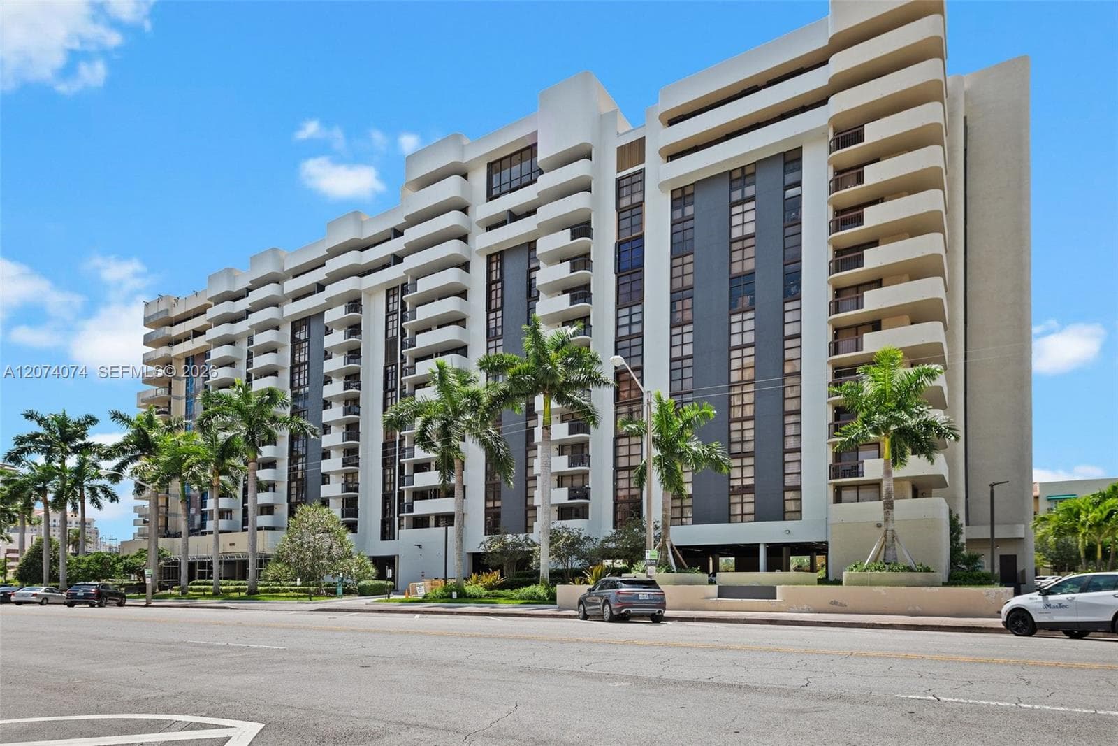 600 Biltmore Way # 1214, Coral Gables, FL 33134 photo 2