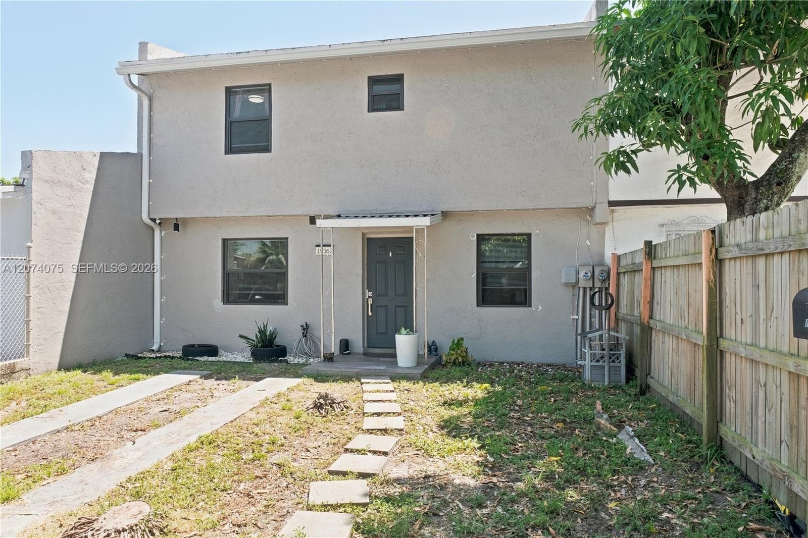 19367 NW 45th Ave, Miami Gardens, FL 33055 photo 2