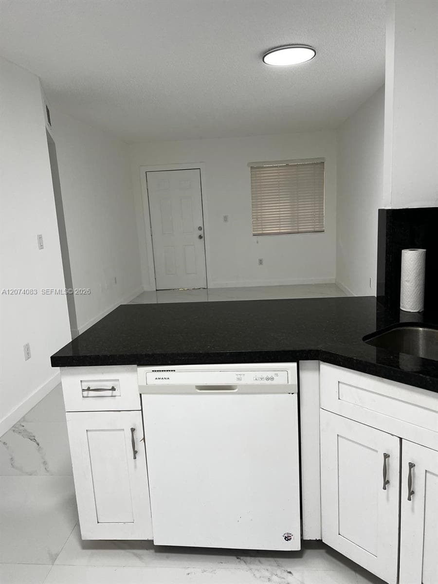 5560 W 21st Ct # 108, Hialeah, FL 33016 photo 4