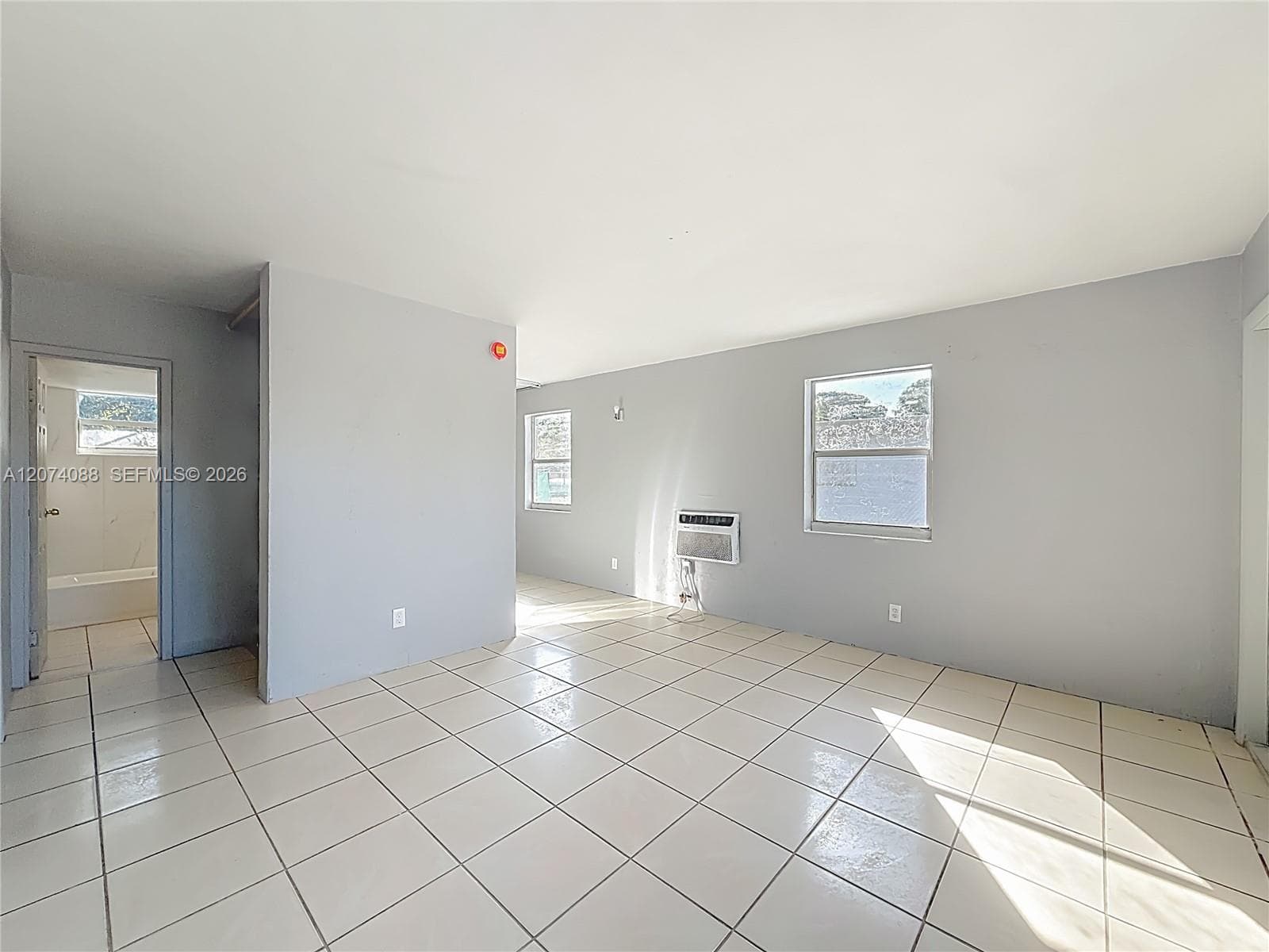 2408 NW 8th St, Pompano Beach, FL 33069 photo 3