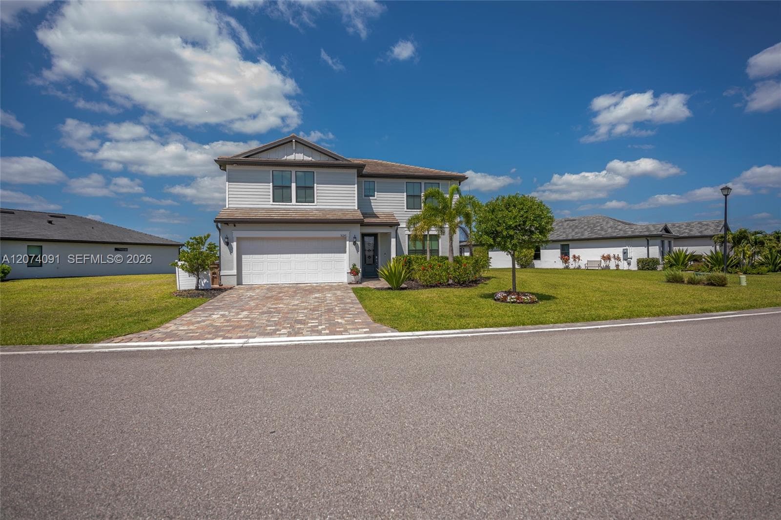 16241 Rosemallow Ln, Other City - In The State Of Florida, FL 33920 photo 2