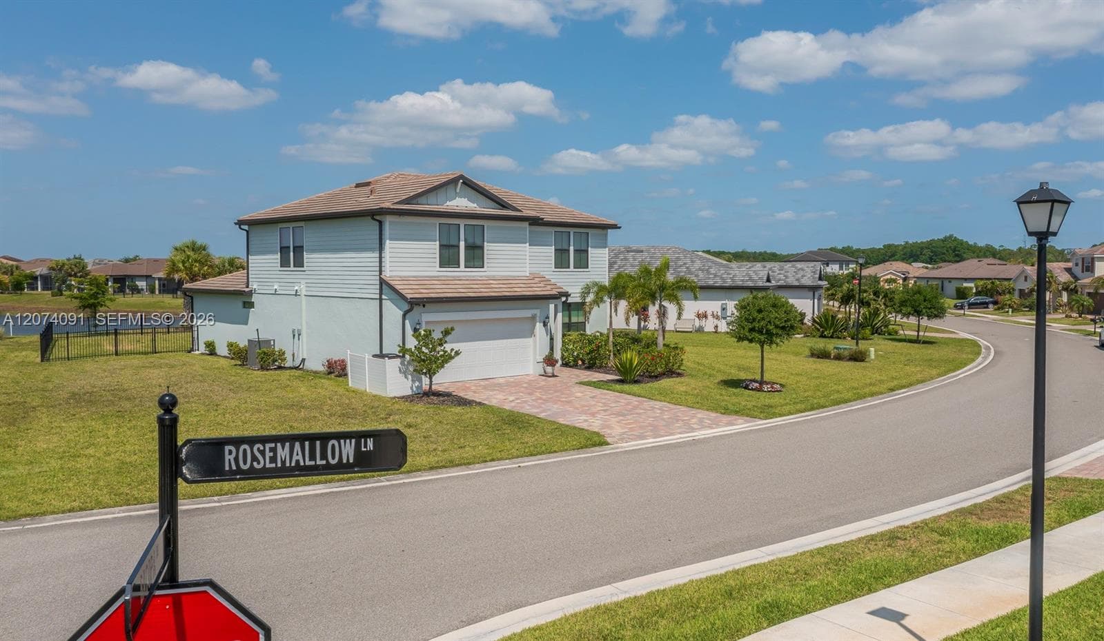 16241 Rosemallow Ln, Other City - In The State Of Florida, FL 33920 photo 4