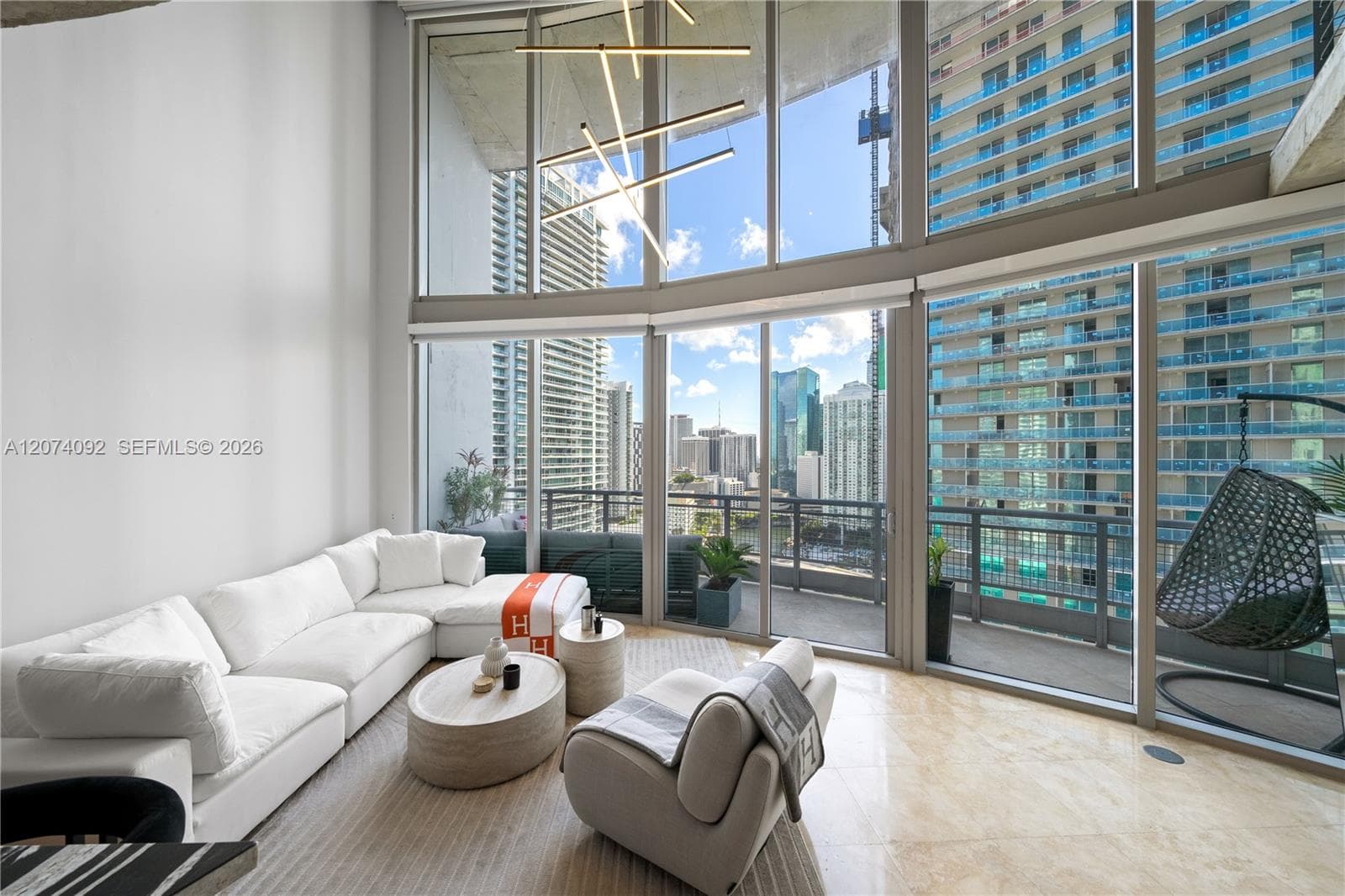 690 SW 1st Ct # 2702, Miami, FL 33130 photo 4