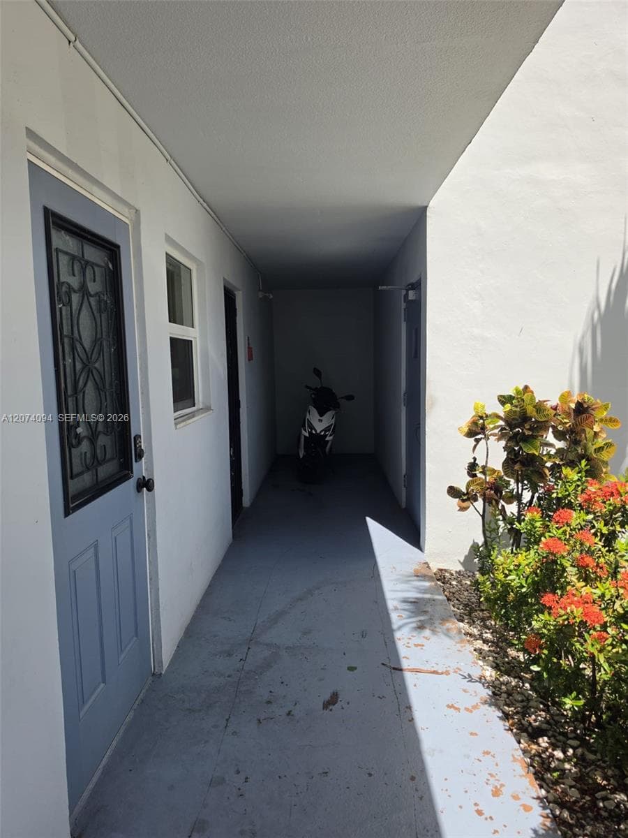 300 NE 12th Ave # 108, Hallandale Beach, FL 33009