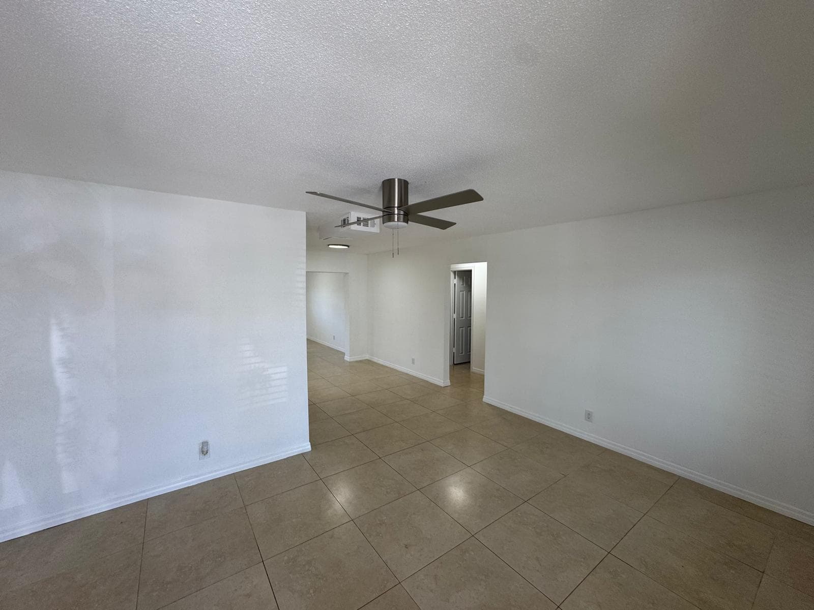 4717 NW 49TH Place, Tamarac, FL 33319 photo 2