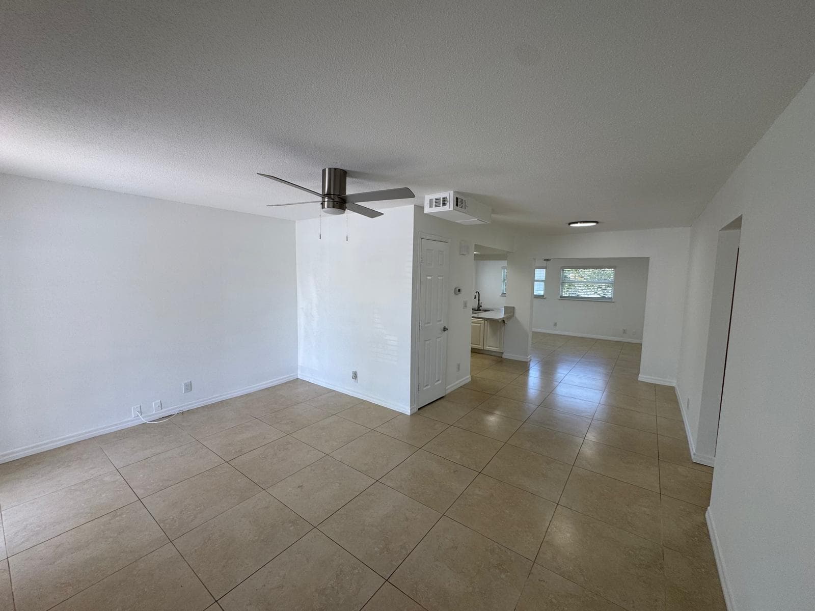 4717 NW 49TH Place, Tamarac, FL 33319 photo 3