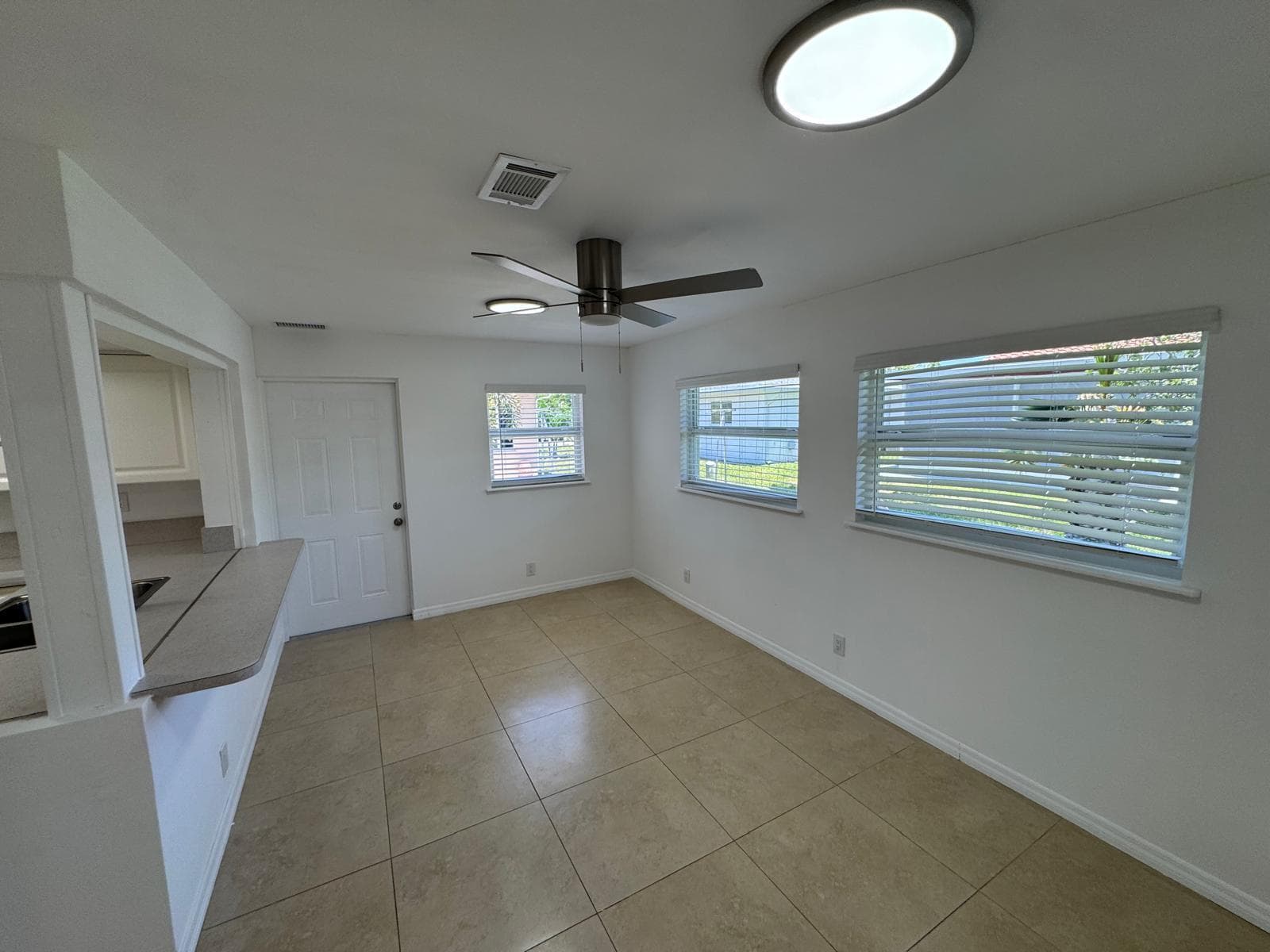 4717 NW 49TH Place, Tamarac, FL 33319 photo 5