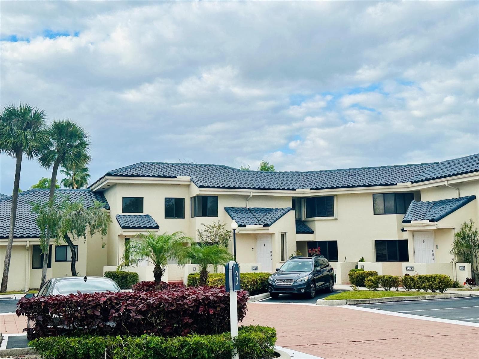 8142 NW 17th Manor, Plantation, FL 33322 photo 3
