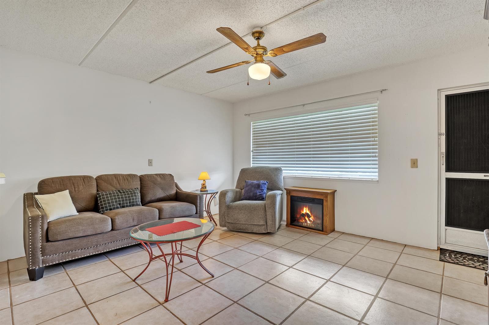 400 VILLAGE GREEN Circle W # 117, Palm Springs, FL 33461 photo 5