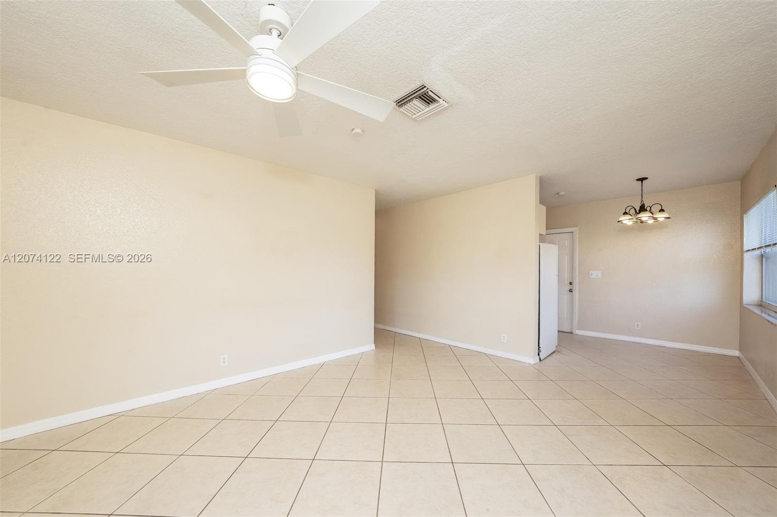 900 W Bloxham St, Lantana, FL 33462 photo 2