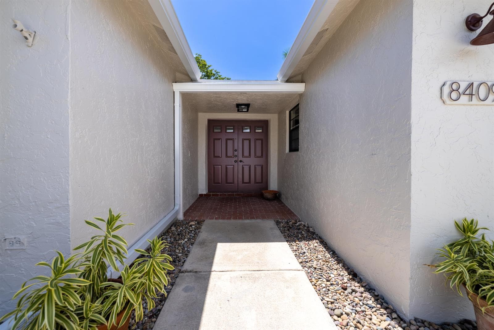 8409 Bonita Isle Drive, Lake Worth, FL 33467 photo 5