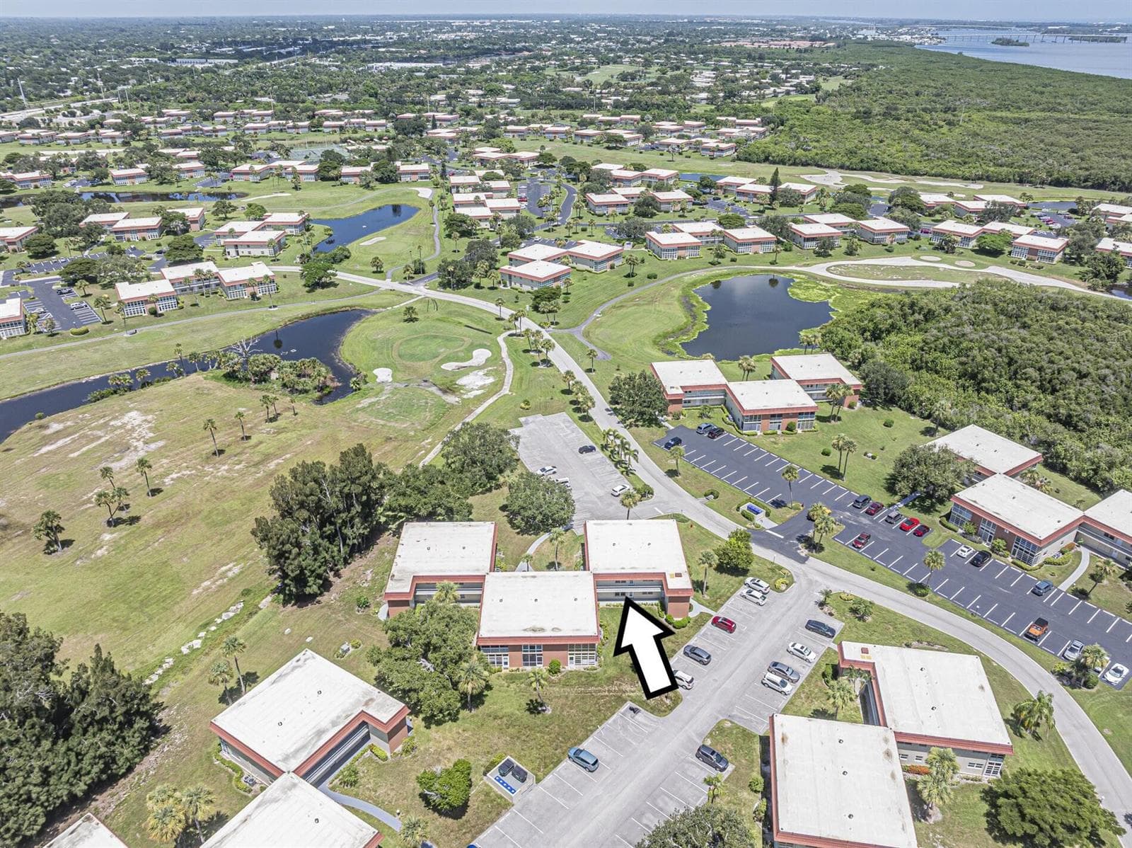 50 WOODLAND Drive # 202, Vero Beach, FL 32962