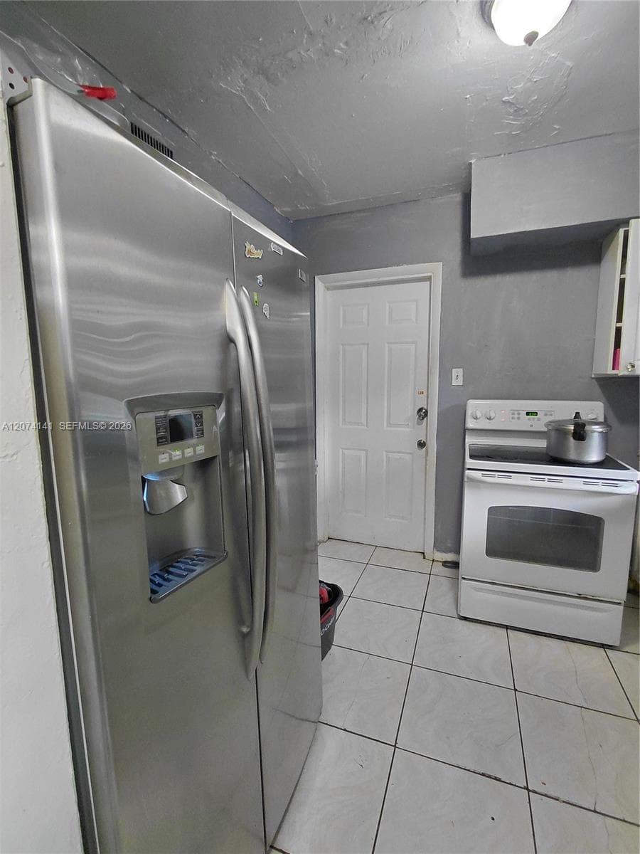 1530 NW 68th Ter, Miami, FL 33147 photo 3