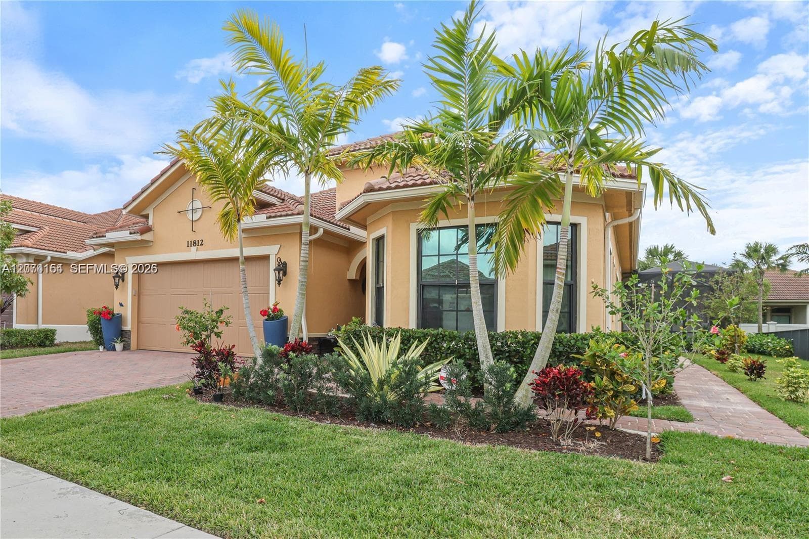 11812 S Cantal Cir S, Parkland, FL 33076 photo 2