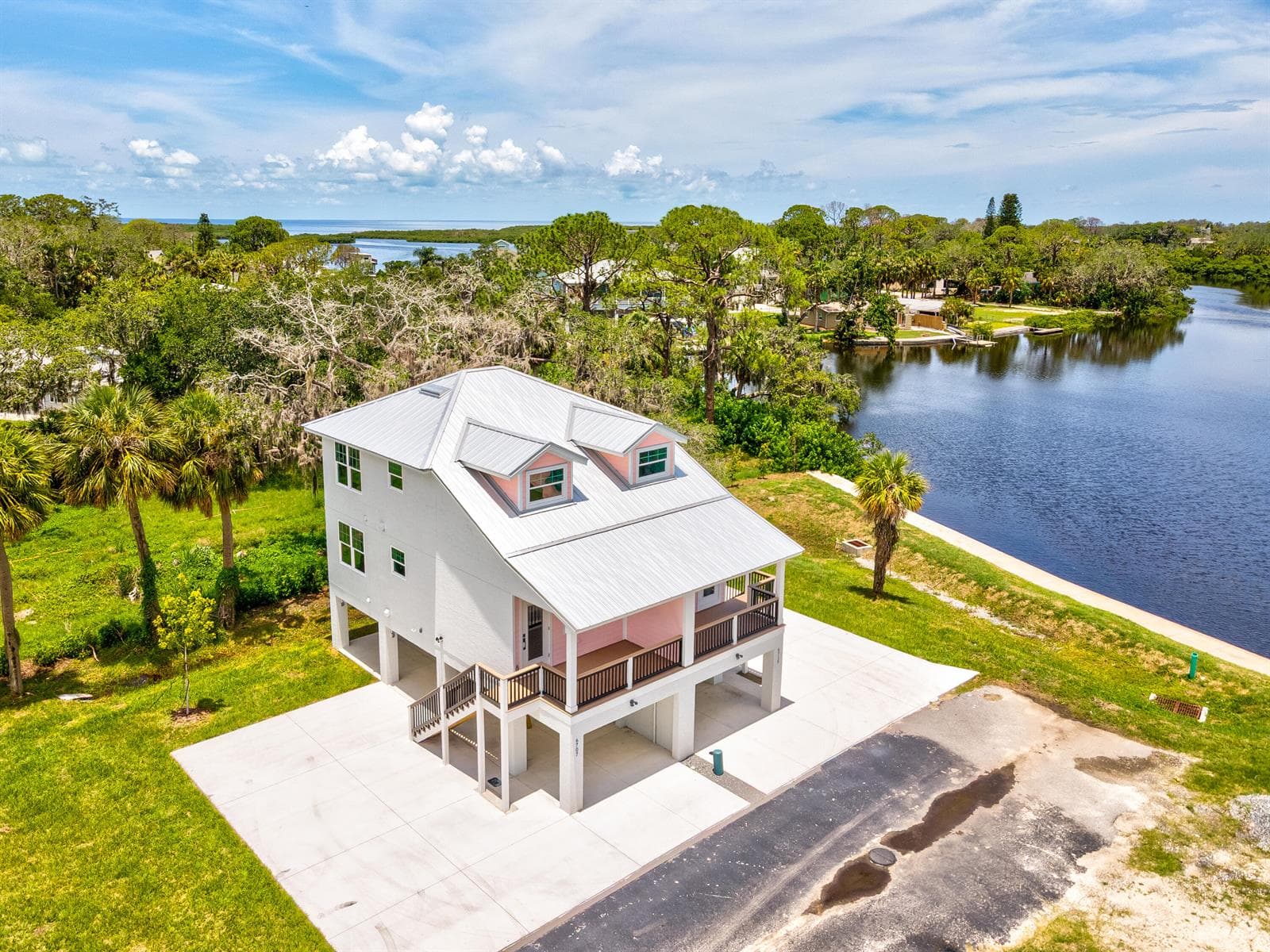6707 WANDER Lane, New Port Richey, FL 34652 photo 3