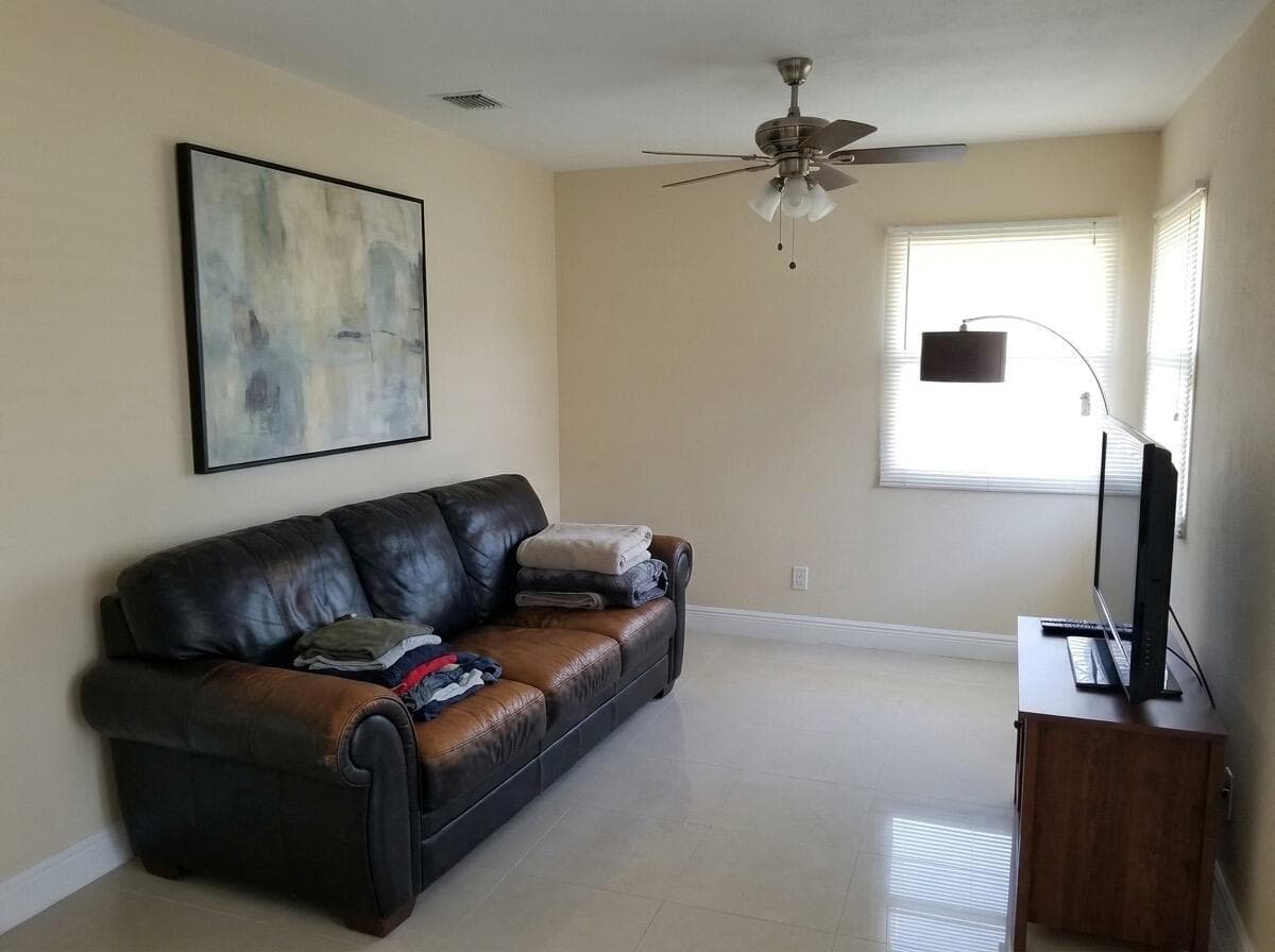 6534 HARBOUR Road, North Lauderdale, FL 33068 photo 5