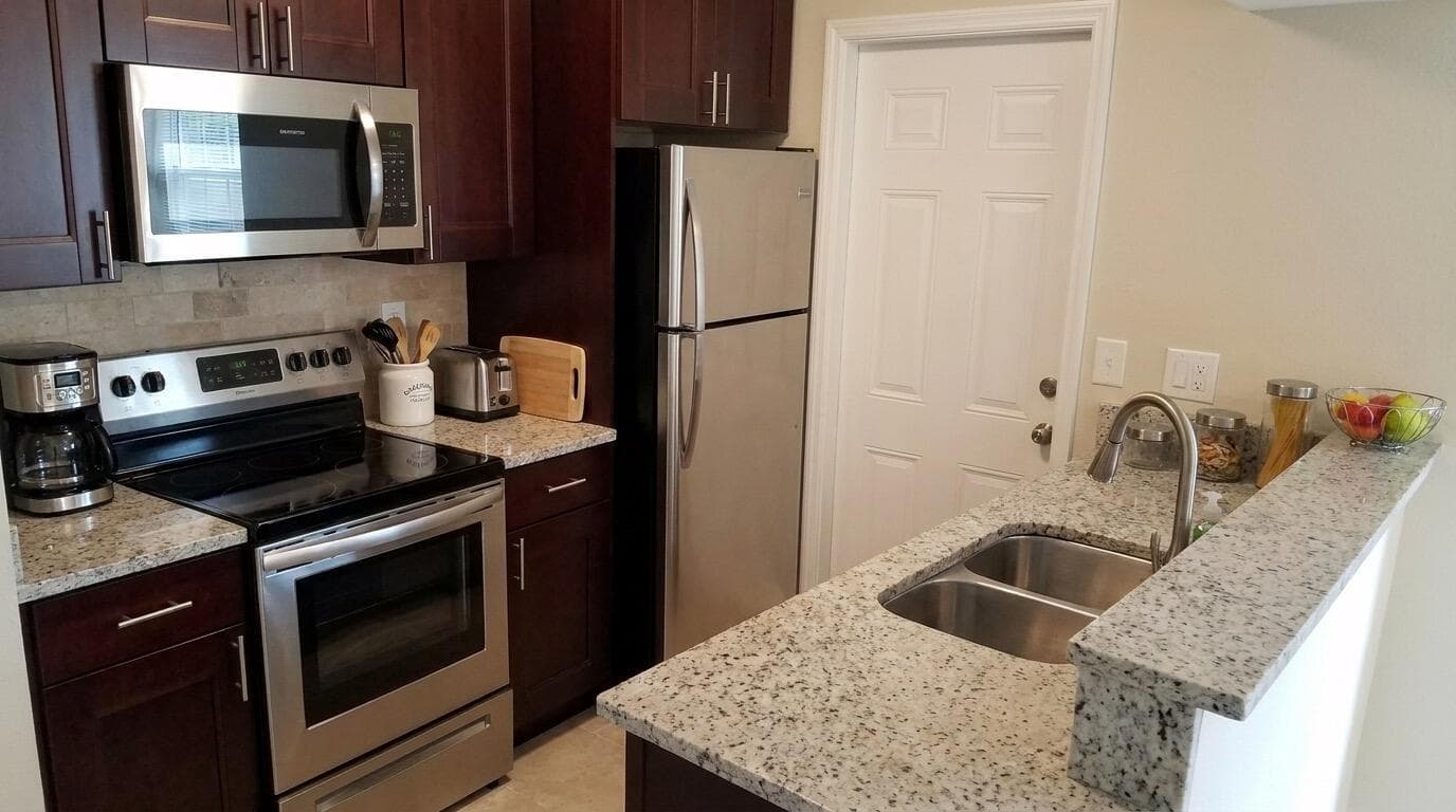 6534 HARBOUR Road, North Lauderdale, FL 33068 photo 4