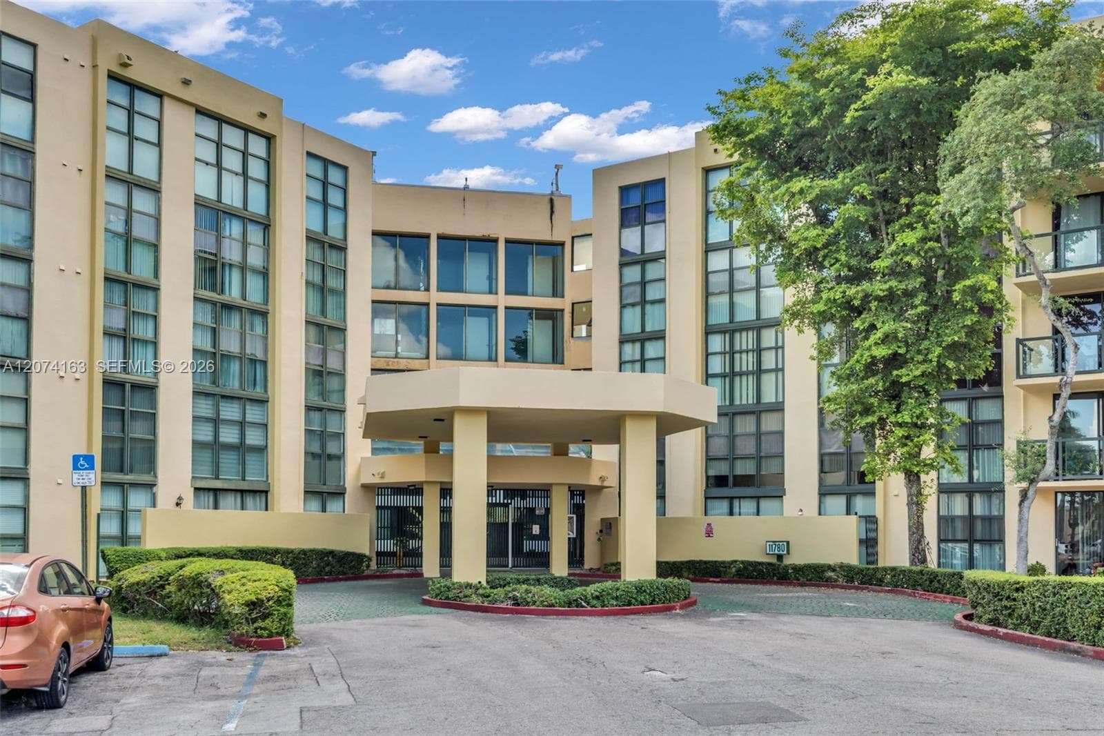 11780 SW 18th St # 226-2, Miami, FL 33175