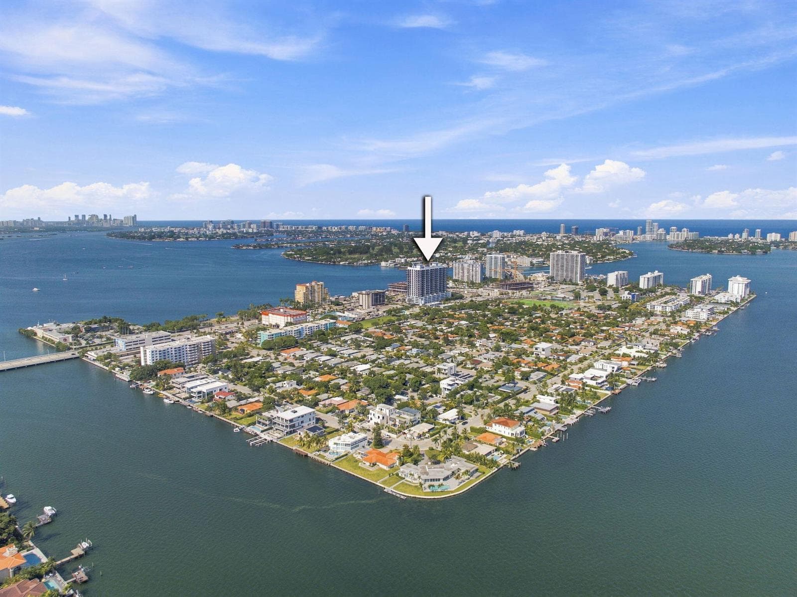 7901 HISPANOLA Avenue # 1008, North Bay Village, FL 33141