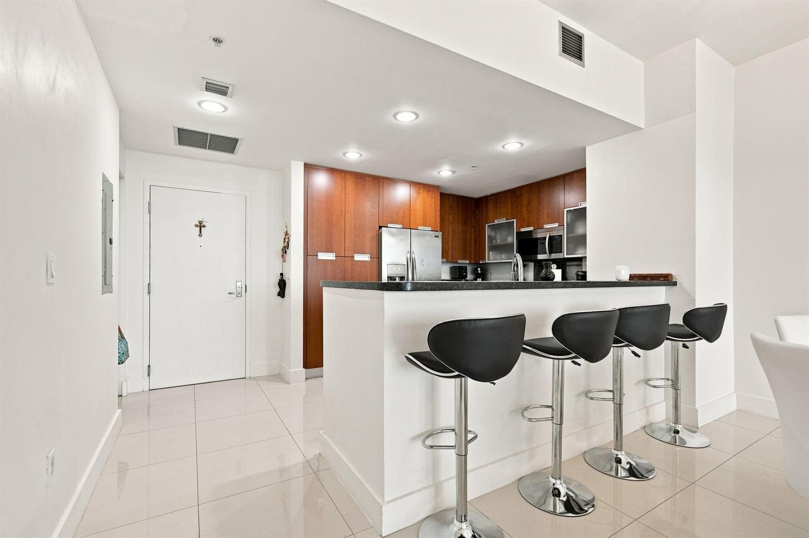 7901 HISPANOLA Avenue # 1008, North Bay Village, FL 33141 photo 5