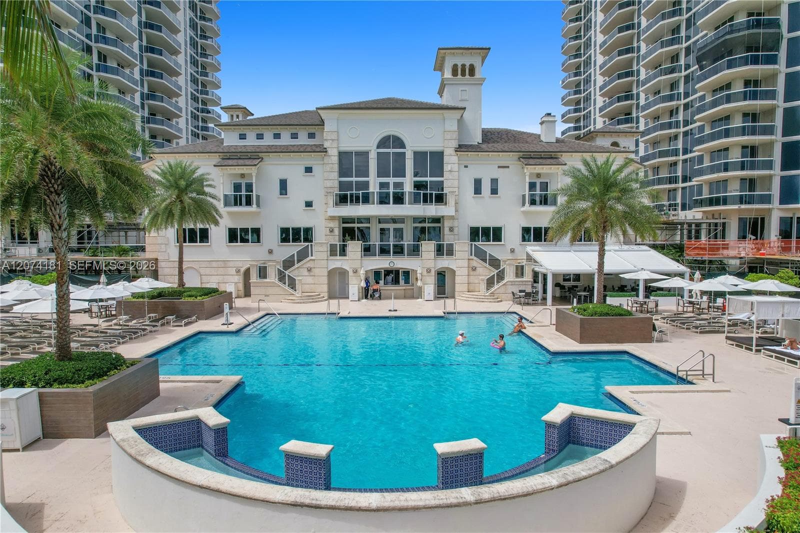 4775 Collins Ave # 2208, Miami Beach, FL 33140 photo 3