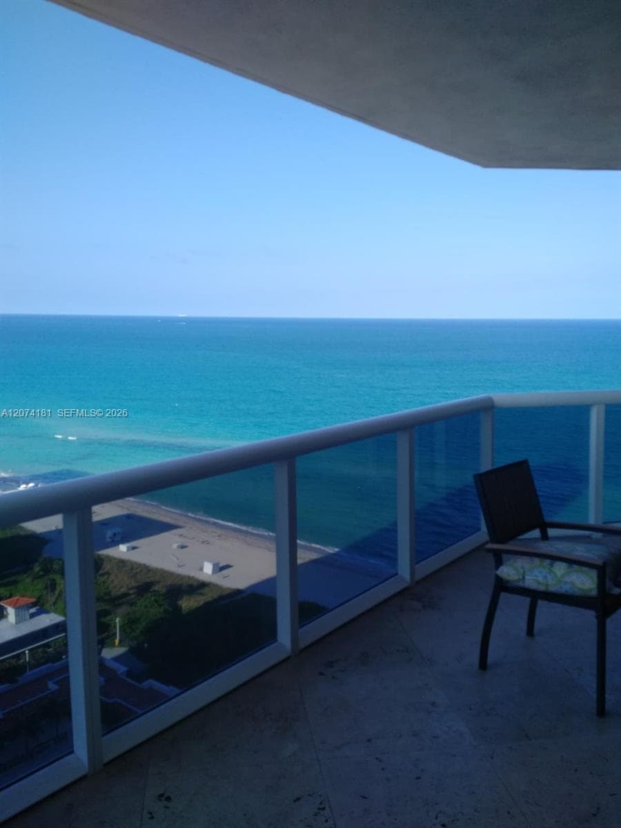4775 Collins Ave # 2208, Miami Beach, FL 33140 photo 4