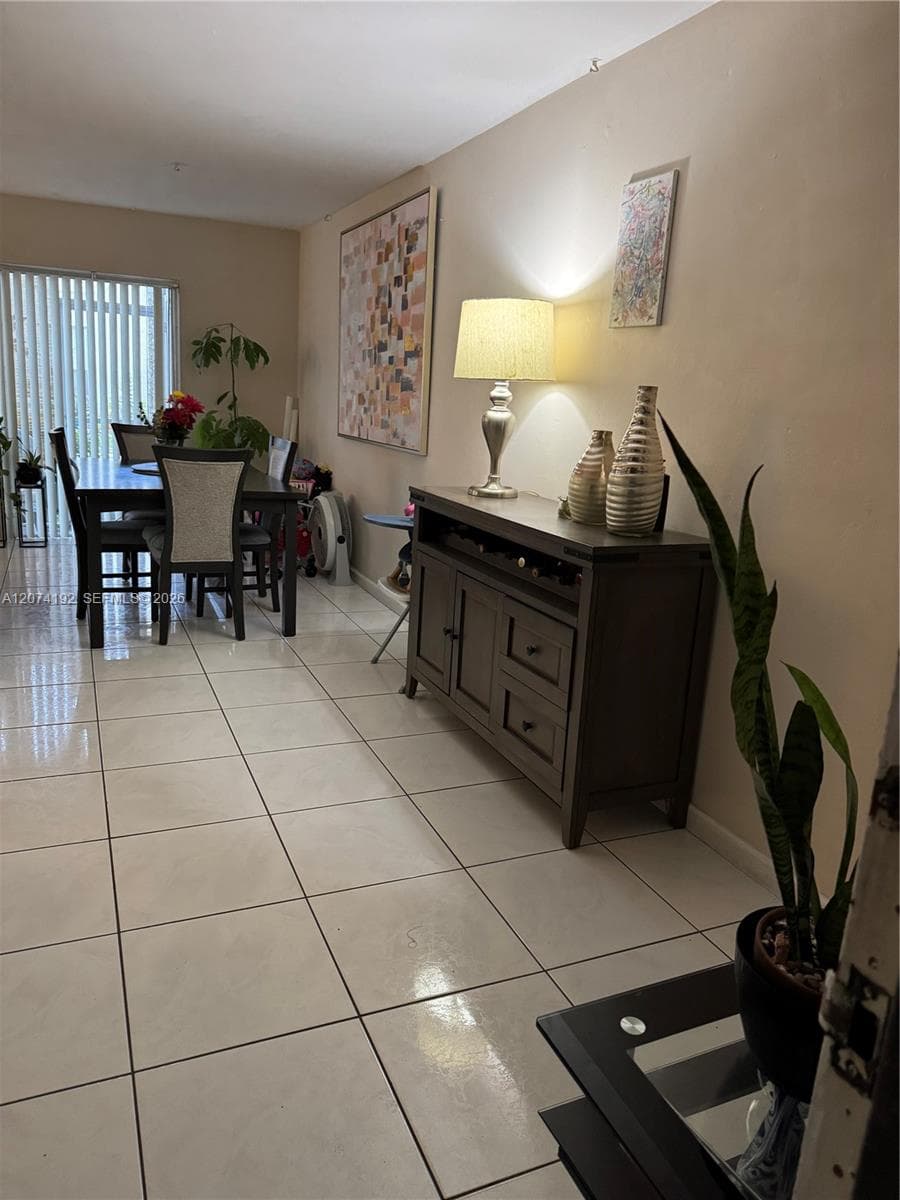 10395 N Kendall Dr # V1, Miami, FL 33176 photo 4