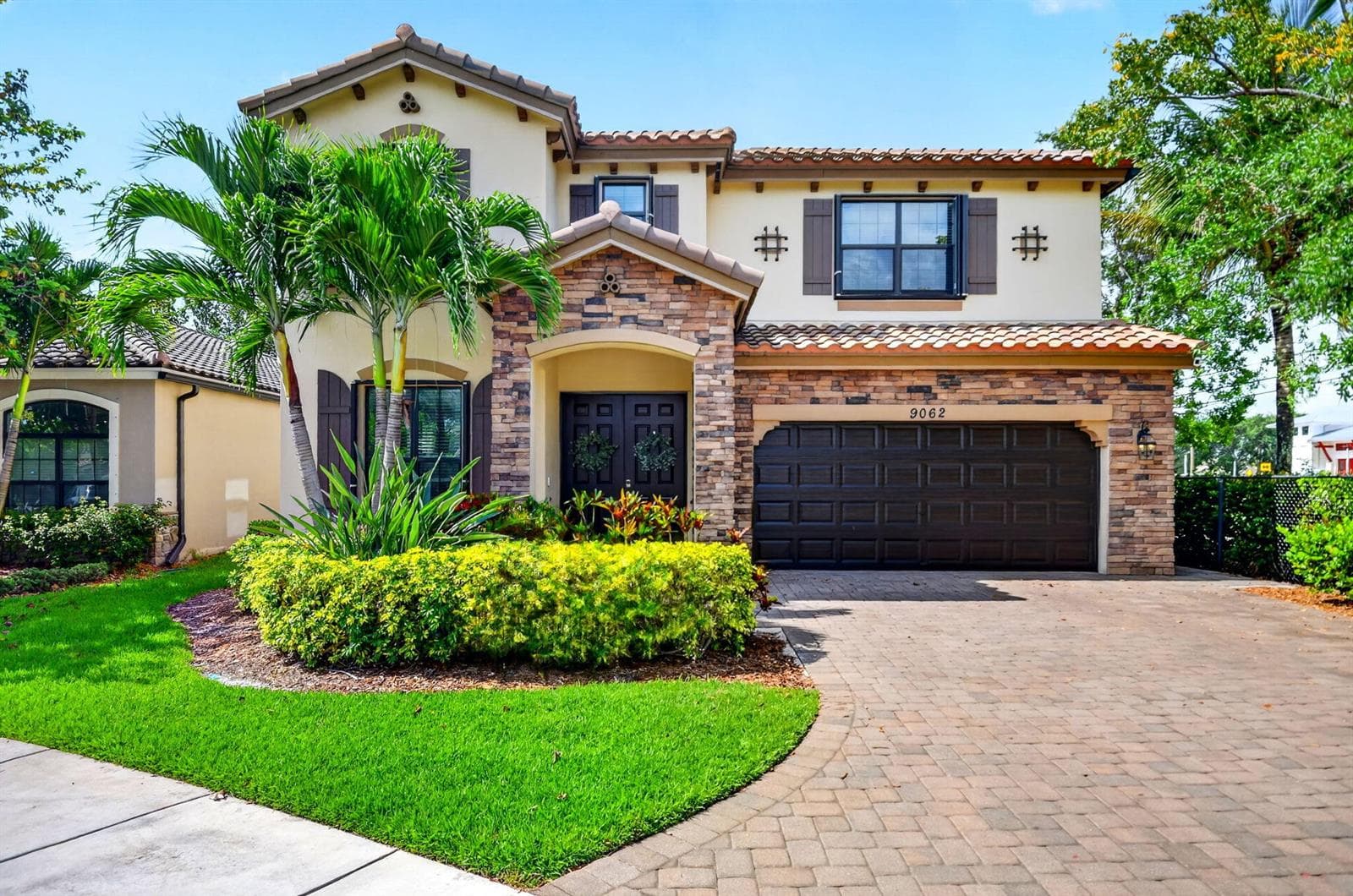 9062 GULF COVE Drive, Lake Worth, FL 33467 photo 2