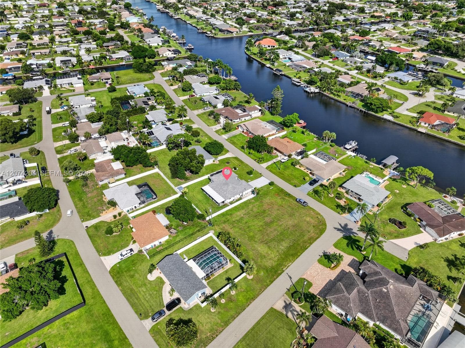 713 se, Cape Coral, FL 33904