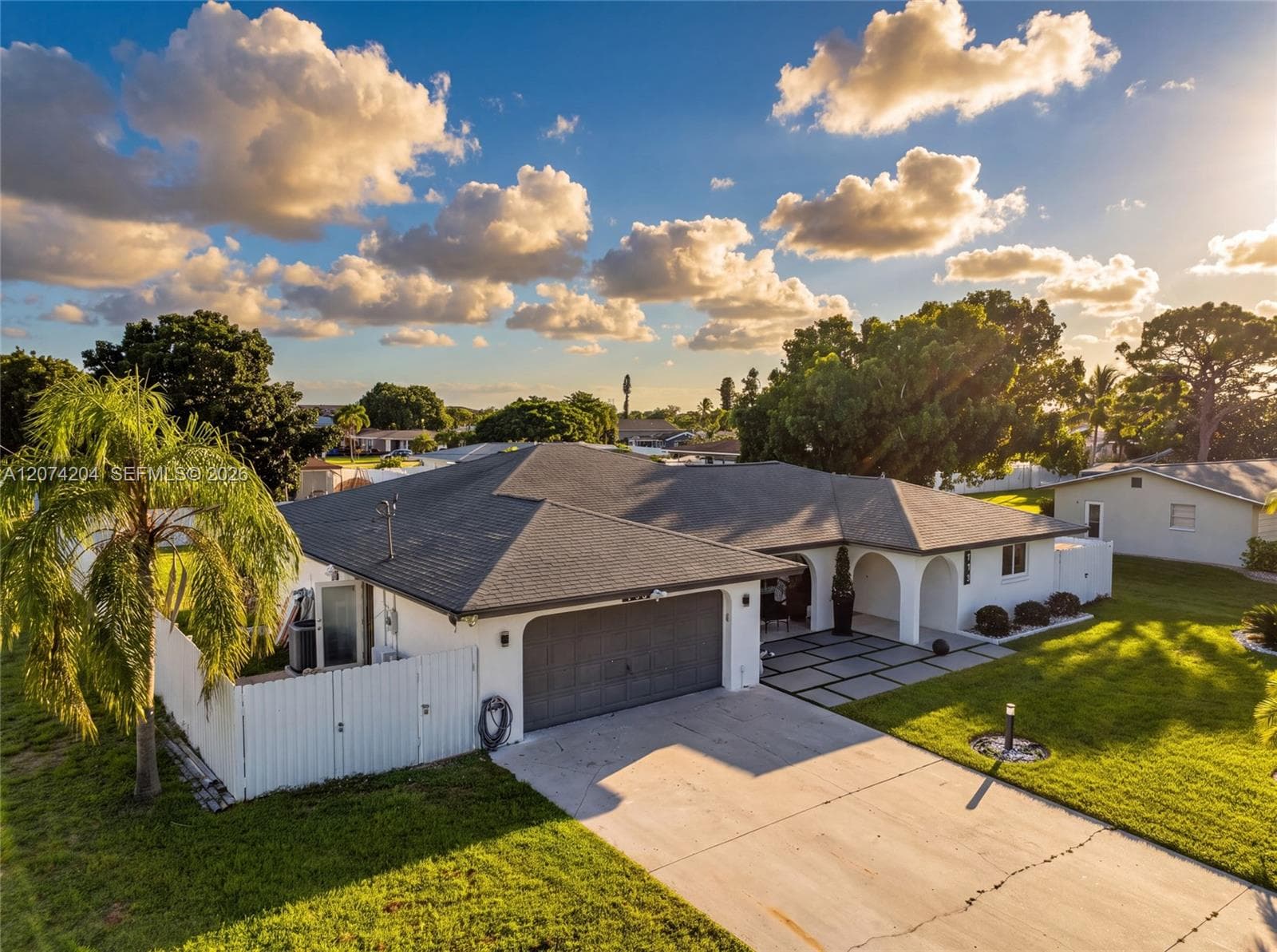 713 se, Cape Coral, FL 33904 photo 4