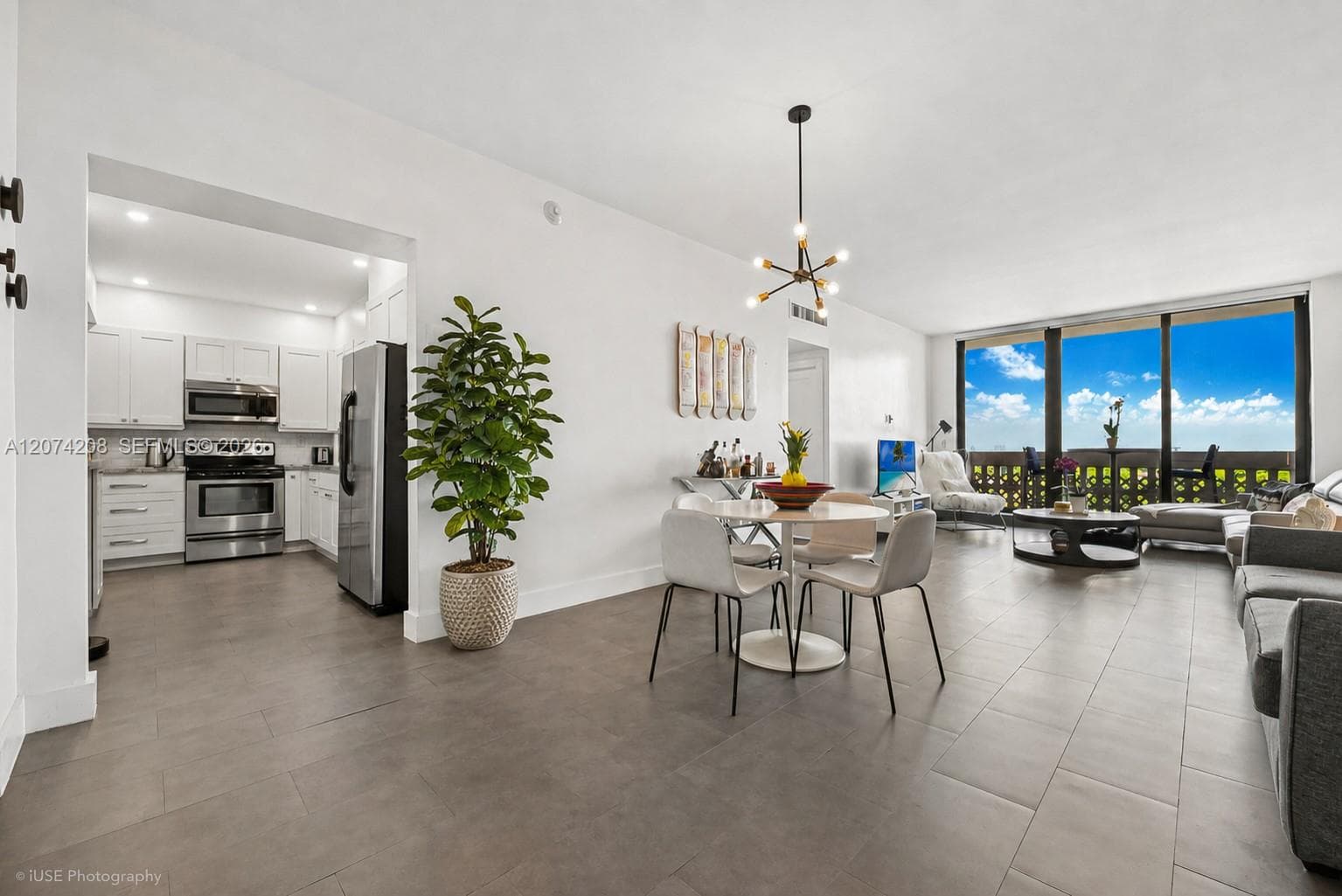 90 Edgewater Dr # PH11, Coral Gables, FL 33133 photo 3
