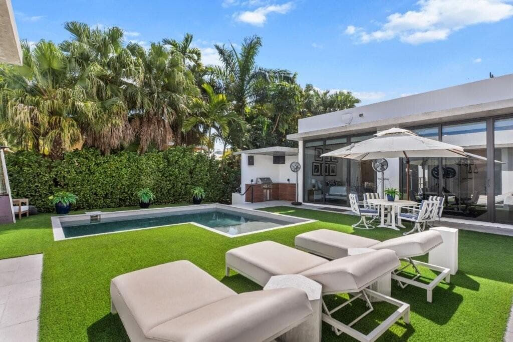 1845 NE 124TH Street, North Miami, FL 33181 photo 3