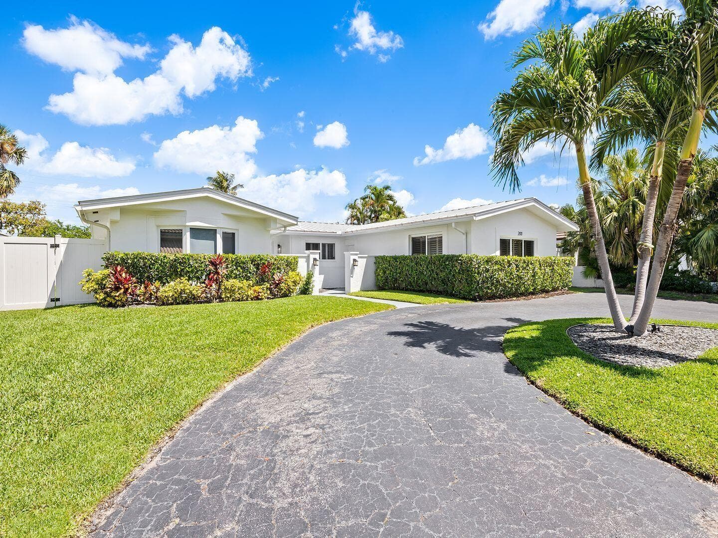 2011 NE 60TH Street, Fort Lauderdale, FL 33308 photo 3