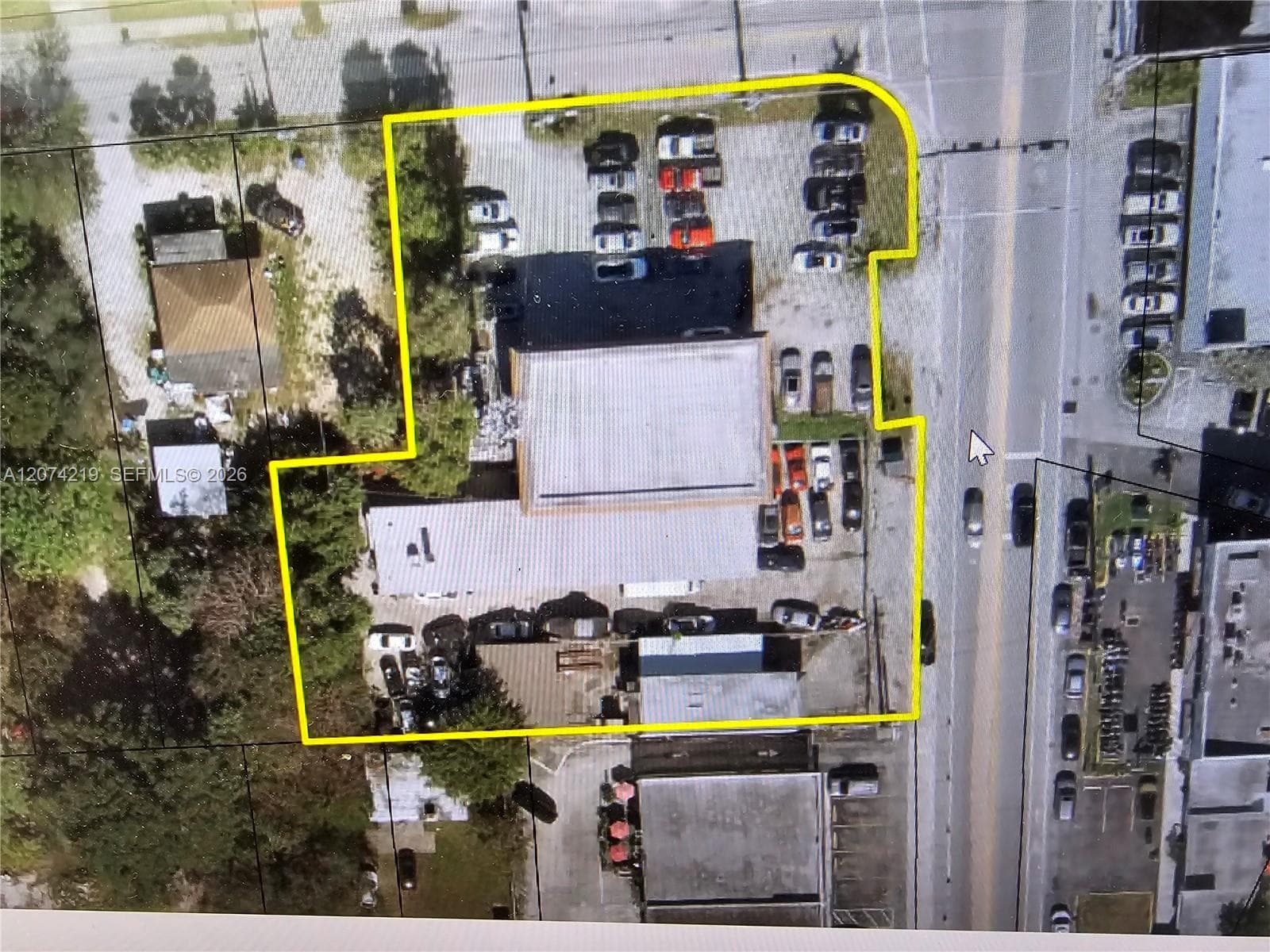 18356 W Dixie Hwy, North Miami Beach, FL 33160 photo 2