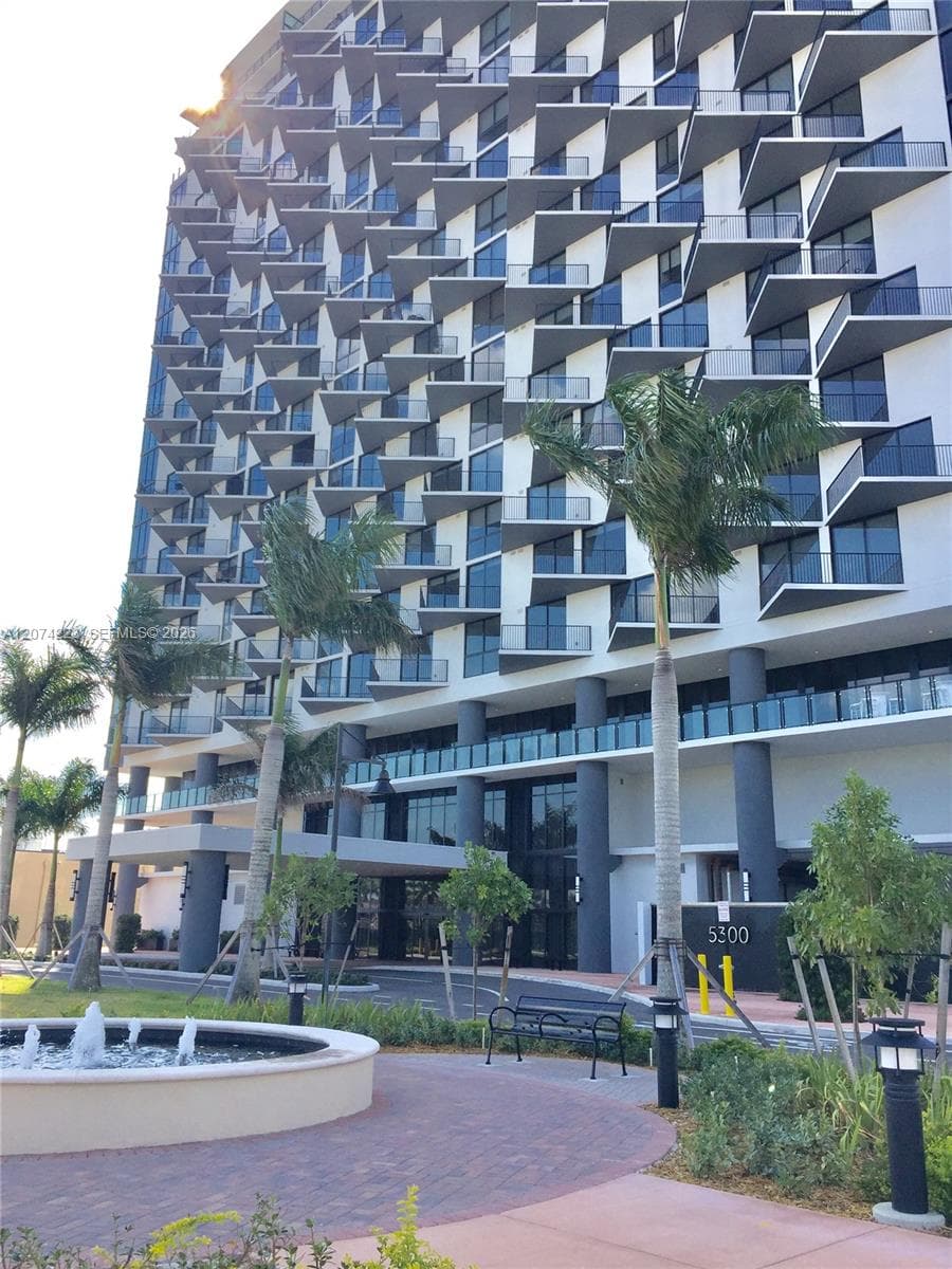 5300 Paseo Blvd # 410, Doral, FL 33178 photo 2