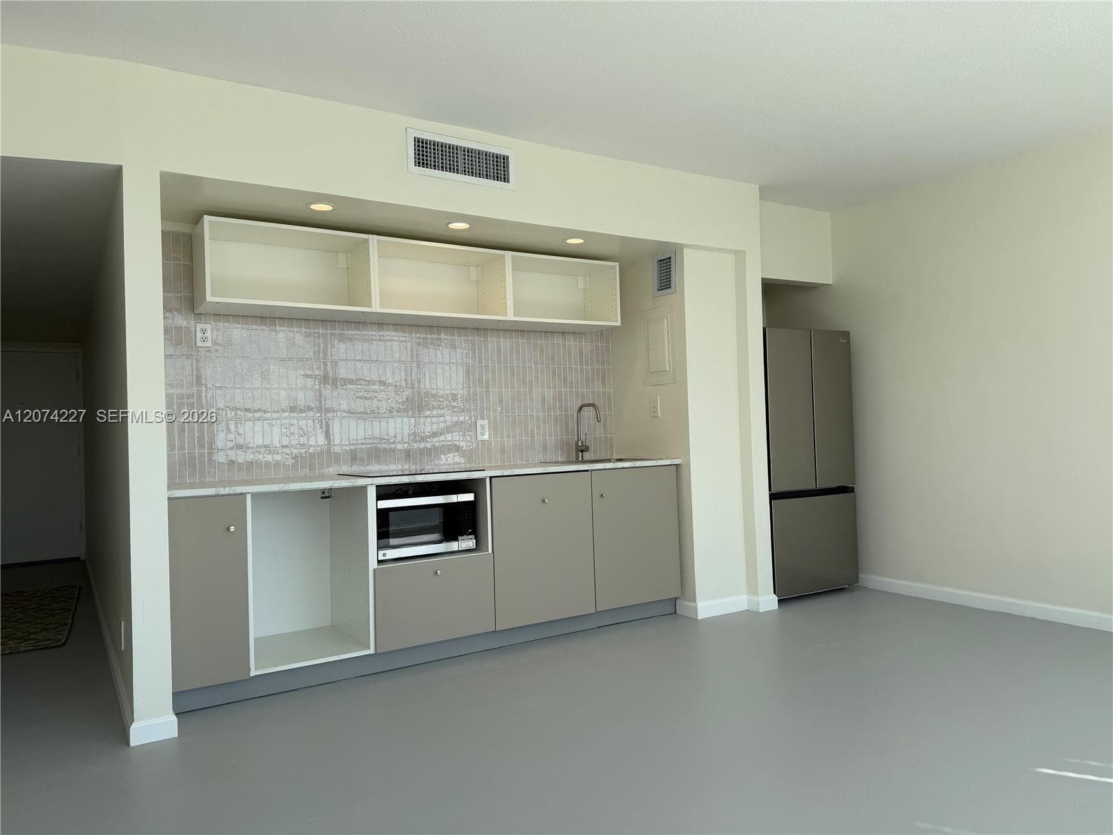 900 Bay Dr # 413, Miami Beach, FL 33141 photo 5